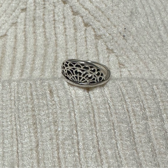 Boutique silver ring - Picture 3 of 4